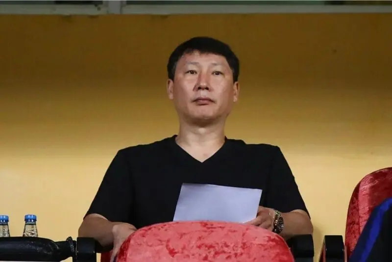 HLV Kim Sang Sik ra quyết định trước thềm vòng 22 V-League 2023/24